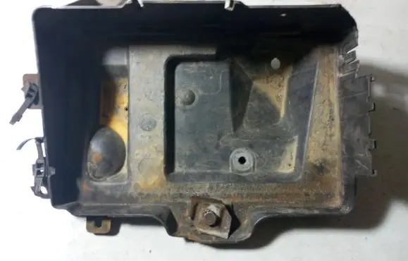 Opel Astra H Battery box tray 13110827