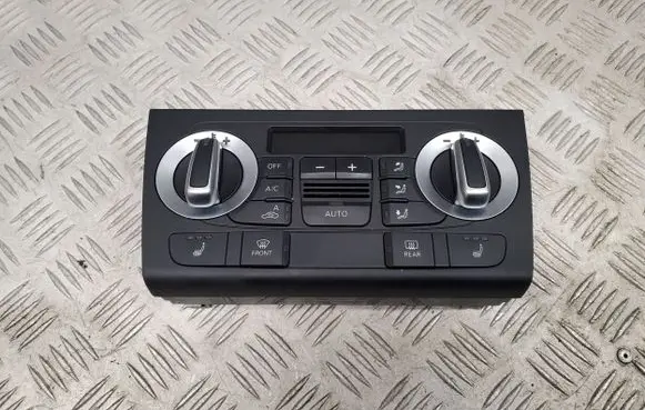 Audi Q3 8U Climate control unit 8U0820043E
