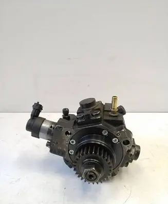 Renault Megane III Fuel injection high pressure pump 8201045496 0445010250 1721790