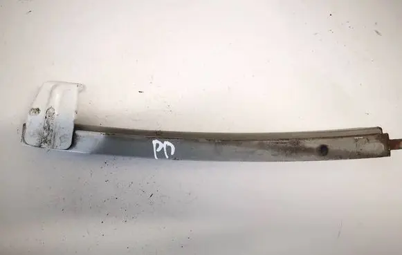 Lexus IS 220D-250-350 Front door glass trim molding 