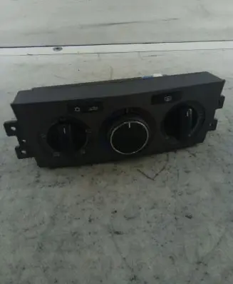 Opel Antara Climate control unit 95262213