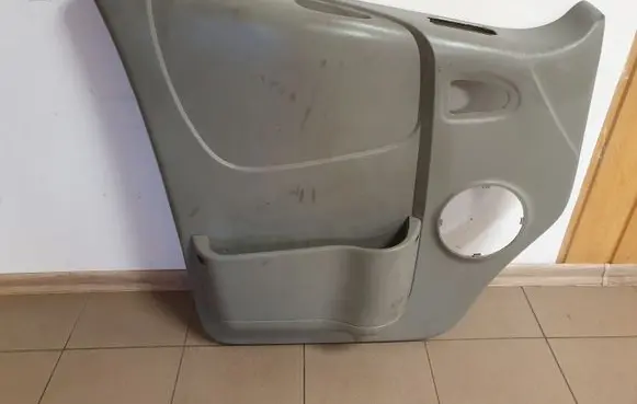 Opel Vivaro Front door card panel trim 91165801 7700313074