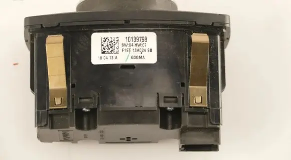 Ford Focus Light switch 10139798