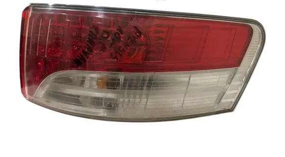 Toyota Avensis T270 Rear/tail lights 08051