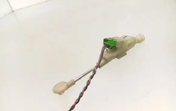 Volvo S80 Clutch pedal sensor 9472979