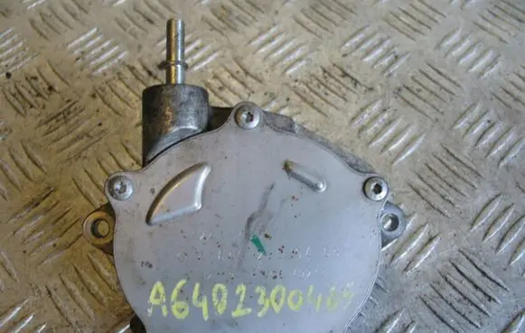 Mercedes-Benz A W169 Vacuum pump Array