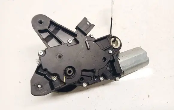 BMW 5 F10 F11 Rear window wiper motor 0390201213