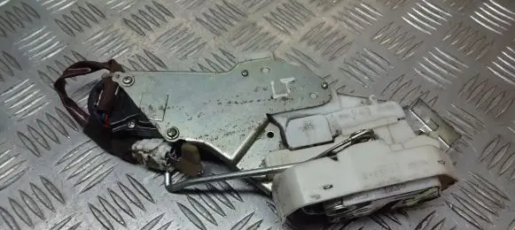 Suzuki Liana Rear door lock