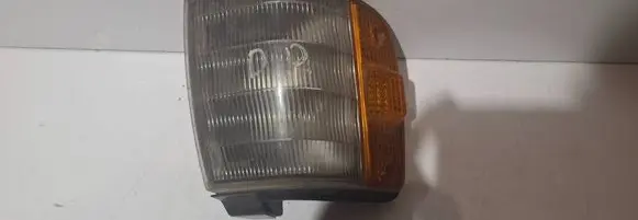 Mazda 323 Front indicator light 21661183R