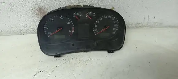 Volkswagen Golf IV Speedometer (instrument cluster) 1J0919820D