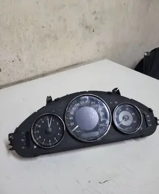 Mercedes-Benz CLS C219 Speedometer (instrument cluster) A2195406411 110080349005