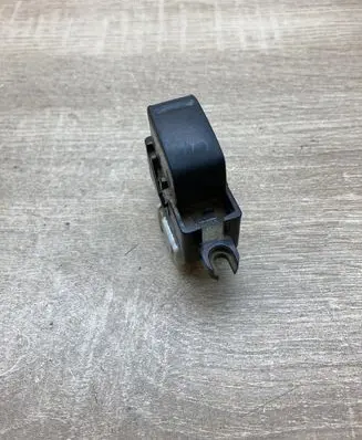 Nissan Almera Electric window control switch NISSANWINDOWSWITCH 3917Z