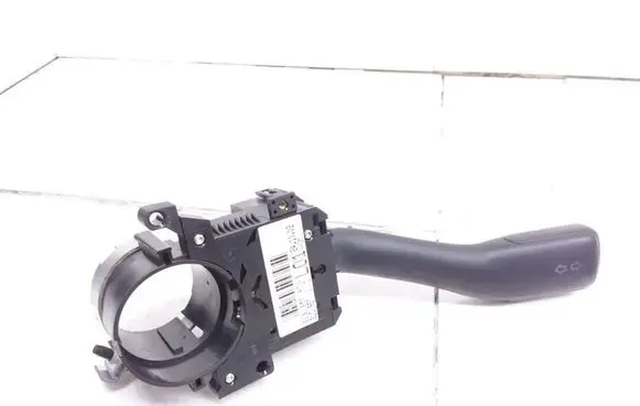 Audi A3 S3 8L Indicator stalk 8L0953513G