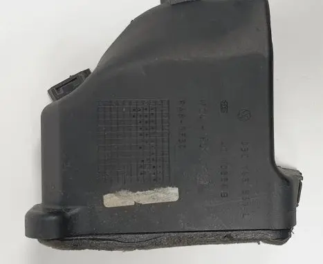 Volkswagen Golf VI Other engine bay part 03C145851L