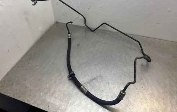 Volvo XC90 Power steering hose/pipe/line