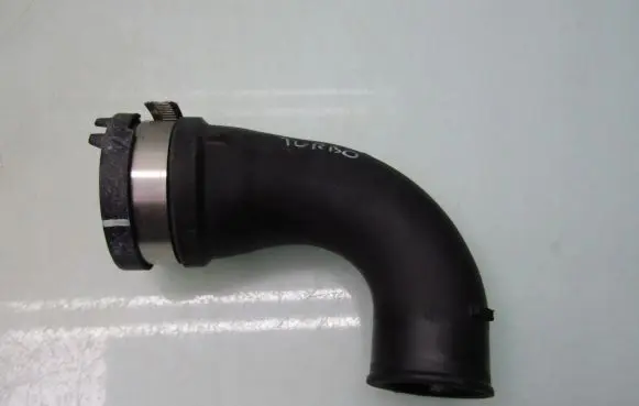 Suzuki SX4 S-Cross Air intake hose/pipe 30403083