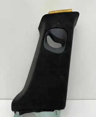 Tesla Model S (D)pillar trim (top) 102161302A