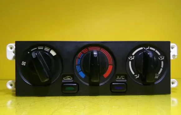 Nissan Almera Climate control/heater control trim 