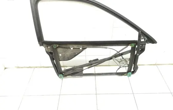 Audi A3 S3 8L Front door electric window regulator 8L0L3837754