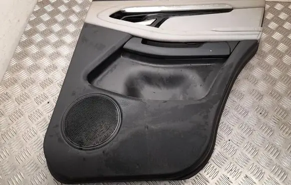 Land Rover Range Rover Evoque L551 Front door card panel trim K8D227420A