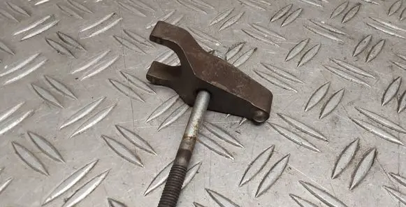 Toyota Verso Fuel Injector clamp holder