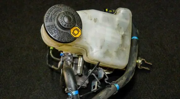 Lexus IS III XE30 Brake booster