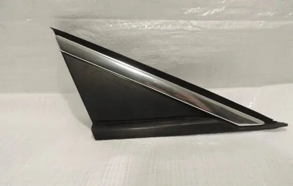 Opel Astra K Front arch trim 39041996
