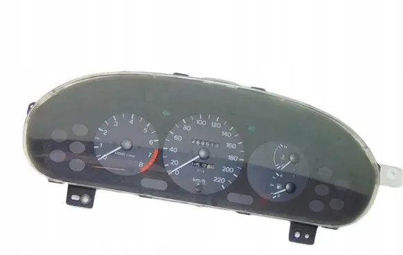 Mazda 323 F Speedometer (instrument cluster) BC5FC