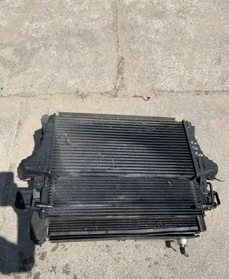Jeep Grand Cherokee (WK) Radiator set 55116857am 880897v 16454