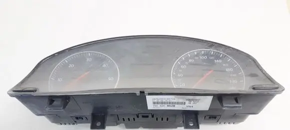 Volkswagen Golf Plus Speedometer (instrument cluster) 1k0920852b v0002000