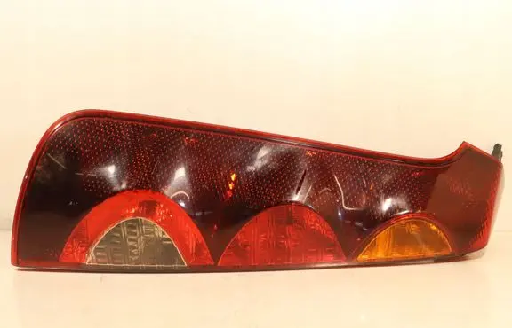 Nissan Note (E11) Rear/tail lights E411074