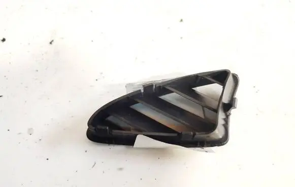 Volkswagen Golf Plus Dash center air vent grill