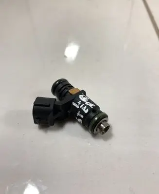 Fuel injector