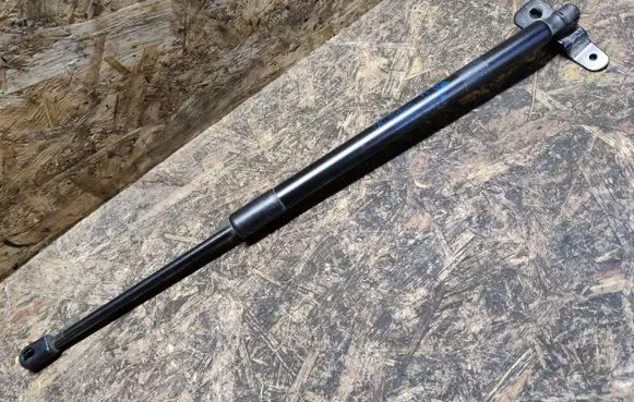 Jeep Compass Tailgate/trunk strut/damper 68242418AB