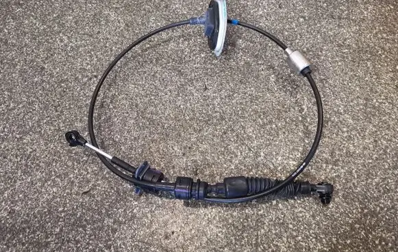 Hyundai Santa Fe Gear shift cable linkage