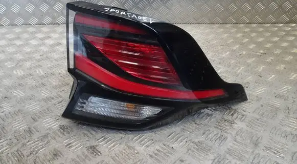 KIA Sportage Rear/tail lights 92402-R2000