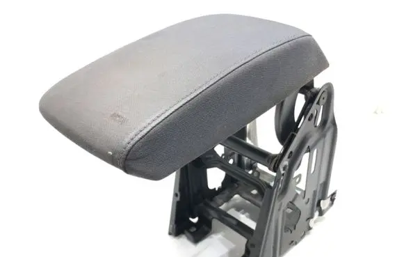 Skoda Octavia Mk2 (1Z) Armrest 