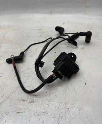 BMW 5 F10 F11 Glow plug pre-heat relay 857008702 0522120103