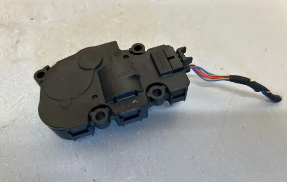 BMW iX3 G08 Air flap motor/actuator T52579A