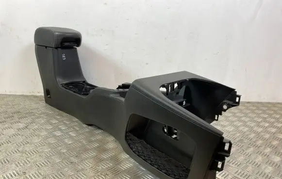 Jeep Renegade Center console