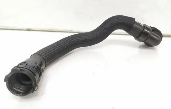 Peugeot 308 Engine coolant pipe/hose HSR22944