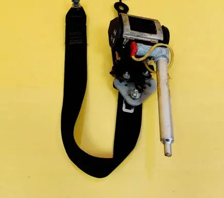 Nissan Primera Front seatbelt 777P90041A