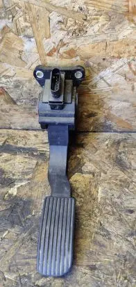 Mercedes-Benz Sprinter W907 W910 Accelerator throttle pedal A9073010200