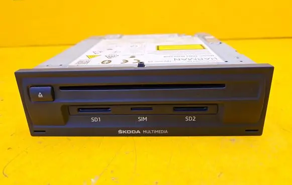 Skoda Superb B8 (3V) Navigation unit CD/DVD player 565035021D