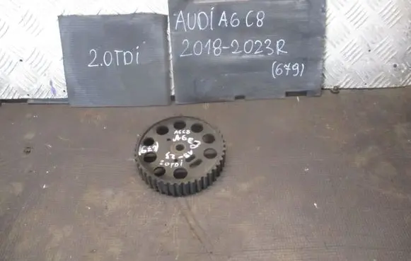 Audi A6 S6 C8 4K Camshaft pulley/ VANOS 04L109105