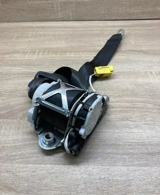 Volkswagen PASSAT B6 Front seatbelt 3C1857706R 34077660