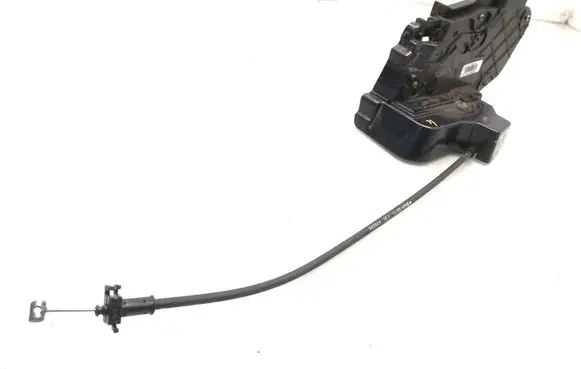 Volvo V50 Front door lock 30699793
