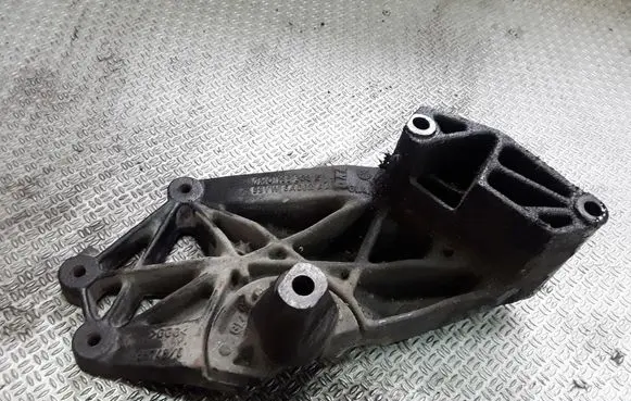 Volkswagen Sharan Engine mounting bracket 7M0199308E 99VW6A002AA