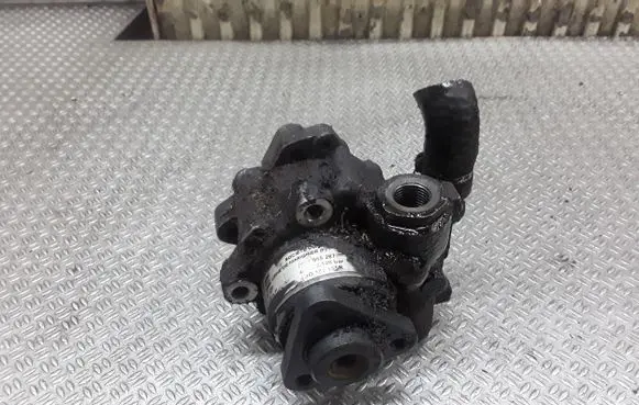 Audi A6 S6 C5 4B Power steering pump 4B0145155R