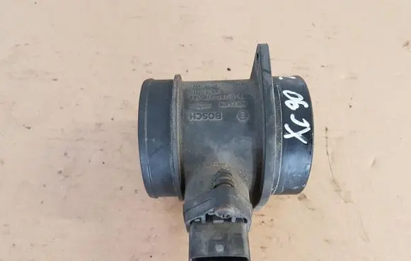 Volvo S40 Mass air flow meter 8670115